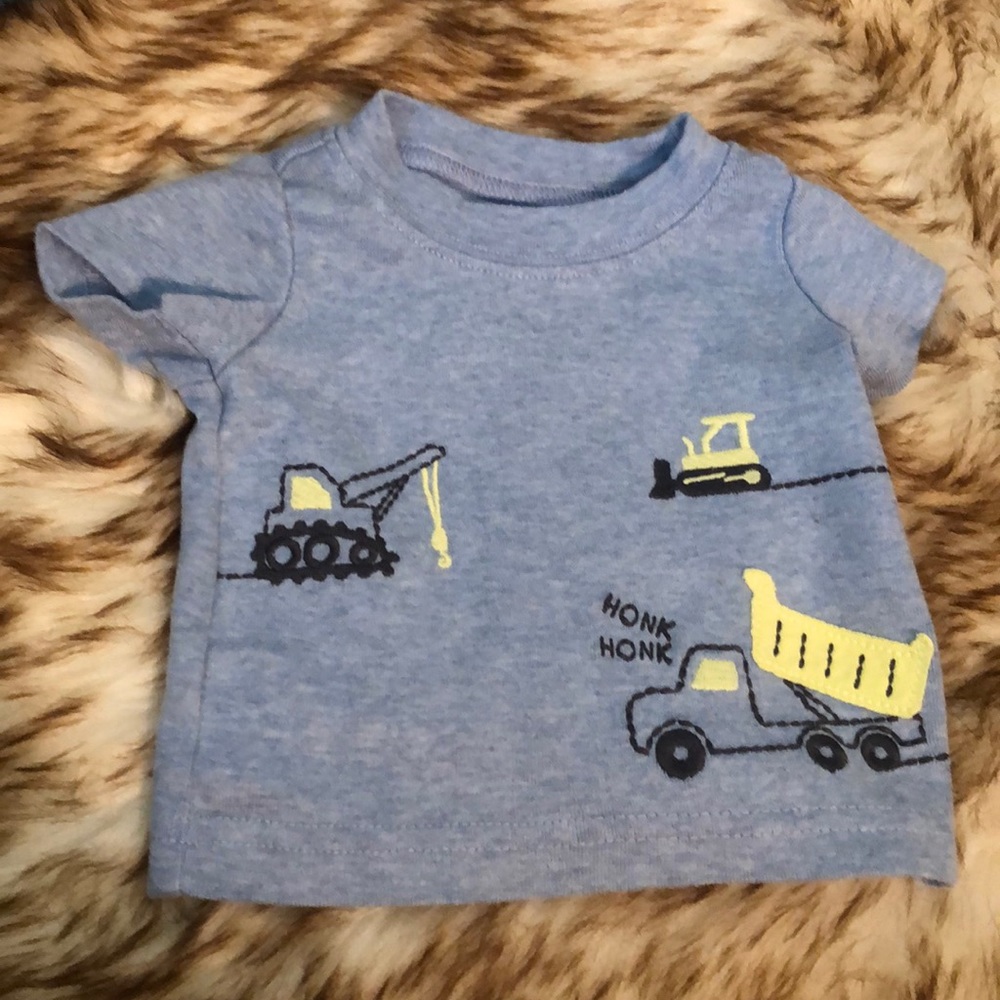 Newborn trucks tee EUC